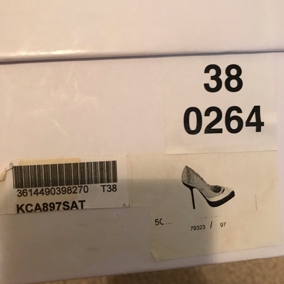 Christian Dior suede/silk pump size 38 nwt box and bag included $1750 - Picture 3 of 16